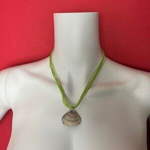 Handmade seashell necklace 💚💛​​​​​